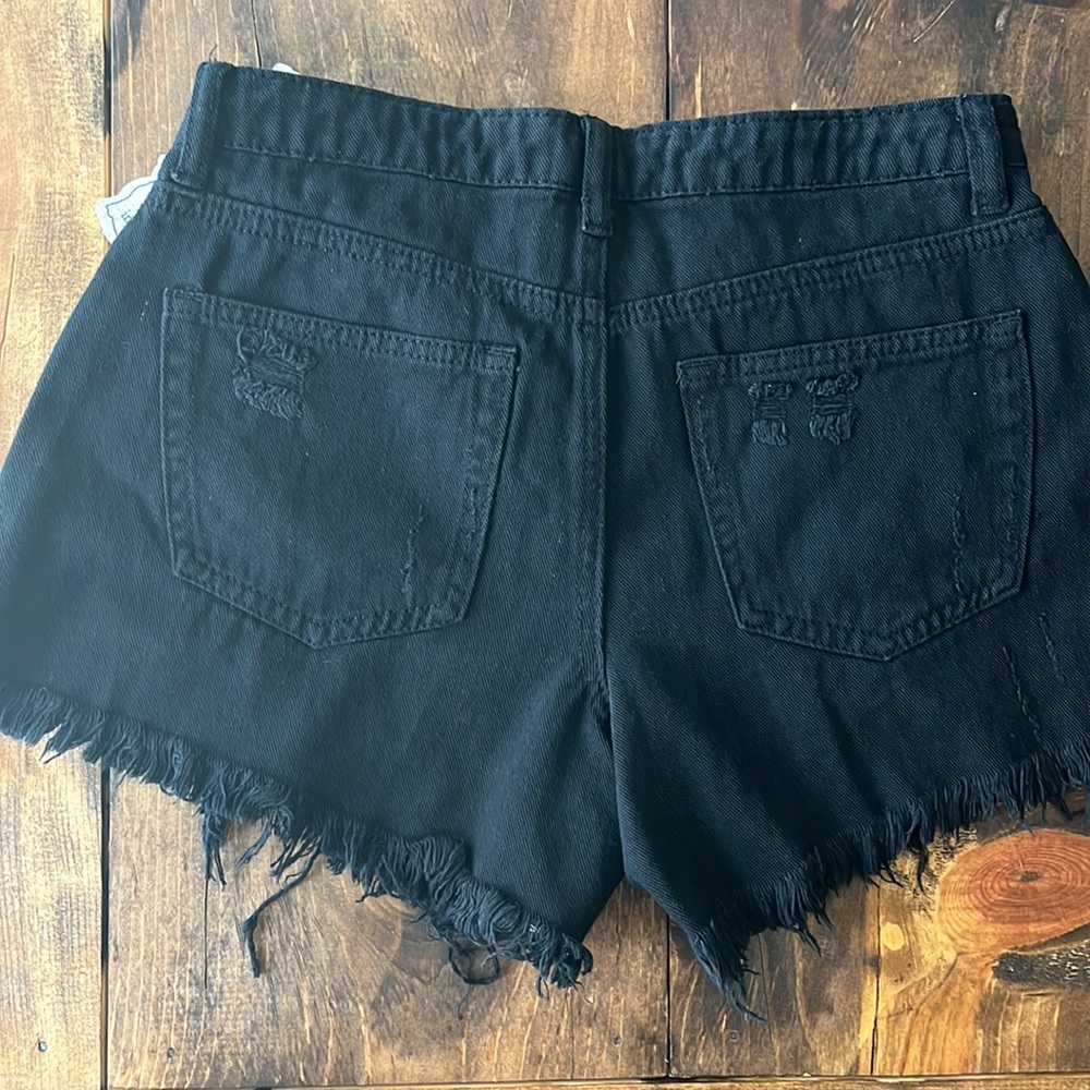 Hot Kiss Mid Rise Midi Shorts - Picture 4 of 4